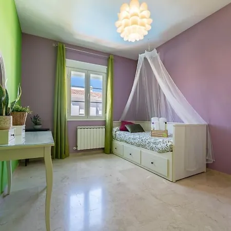 Semesterbostad Casa Monumental - Minirutas A Pie Al Casco Historico *